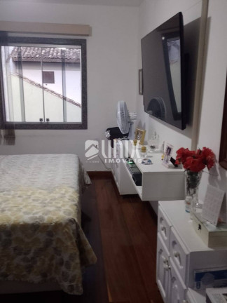 Imagem Casa com 6 Quartos à Venda, 360 m² em Parque Califórnia - Campos Dos Goytacazes Imagem Casa com 6 Quartos à Venda, 360 m² em Parque Califórnia - Campos Dos Goytacazes