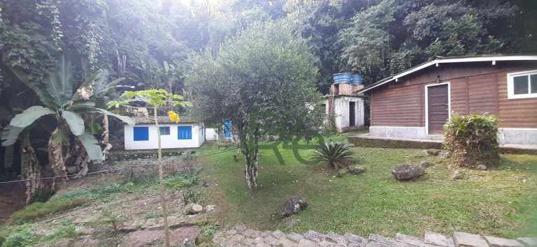 Imagem Casa com 7 Quartos à Venda, 300 m² em Angra Dos Reis - Angra Dos Reis Imagem Casa com 7 Quartos à Venda, 300 m² em Angra Dos Reis - Angra Dos Reis