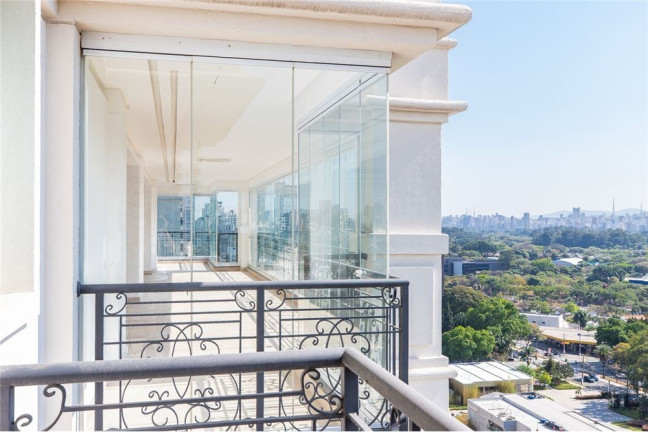 Imagem Apartamento com 3 Quartos à Venda, 405 m² em Moema - São Paulo