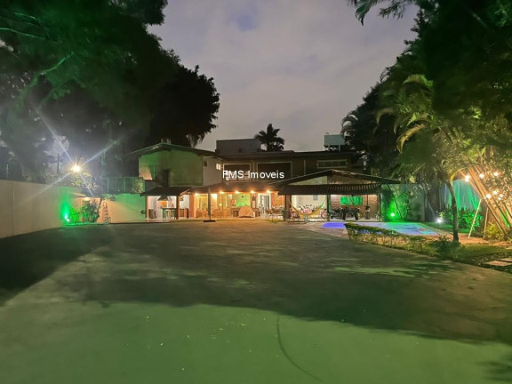 Casa com 4 Quartos à Venda, 490 m² em Alto De Pinheiros - São Paulo