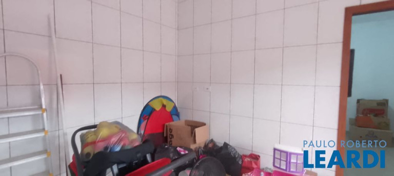 Imagem Casa com 2 Quartos à Venda, 187 m² em Jardim Utinga - Santo André Imagem Casa com 2 Quartos à Venda, 187 m² em Jardim Utinga - Santo André