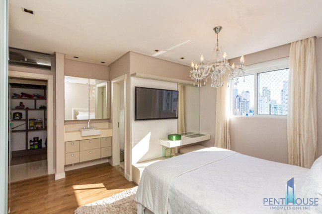 Imagem Apartamento com 3 Quartos à Venda, 124 m² em Centro - Balneário Camboriú