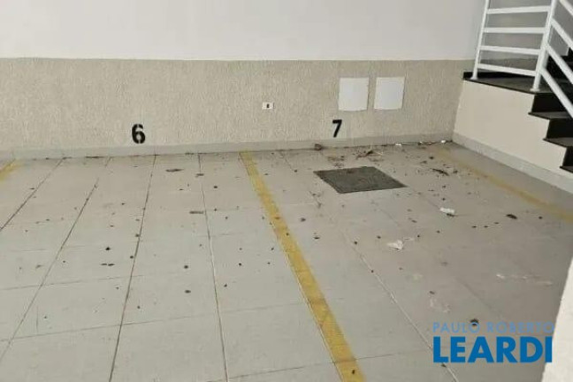 Imagem Cobertura com 2 Quartos para Alugar, 85 m² em Vila Assunção - Santo André