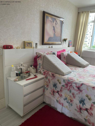 Imagem Imóvel com 2 Quartos à Venda, 75 m² em Candeal - Salvador
