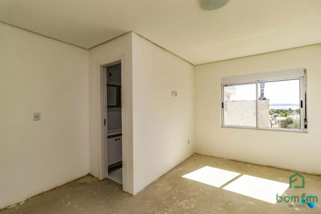Imagem Casa com 3 Quartos à Venda, 180 m² em Guarujá - Porto Alegre Imagem Casa com 3 Quartos à Venda, 180 m² em Guarujá - Porto Alegre
