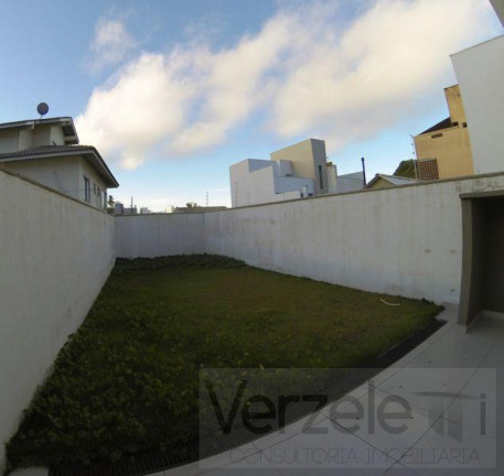 Imagem Casa com 3 Quartos à Venda, 190 m² em Praia Dos Amores - Balneário Camboriú Imagem Casa com 3 Quartos à Venda, 190 m² em Praia Dos Amores - Balneário Camboriú