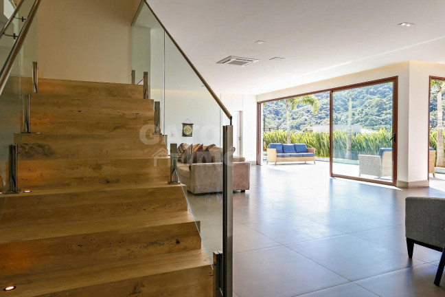 Imagem Casa com 4 Quartos à Venda, 520 m² em Tamboré - Santana De Parnaíba Imagem Casa com 4 Quartos à Venda, 520 m² em Tamboré - Santana De Parnaíba