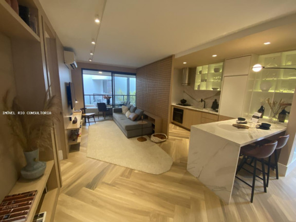 Imagem Apartamento com 2 Quartos à Venda, 79 m² em Rio De Janeiro