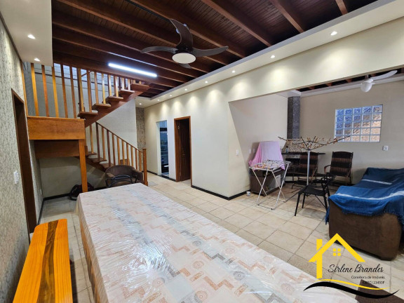 Imagem Casa com 6 Quartos à Venda, 232 m² em Centro - Balneário Barra Do Sul Imagem Casa com 6 Quartos à Venda, 232 m² em Centro - Balneário Barra Do Sul