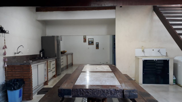 Imagem Casa com 3 Quartos à Venda, 360 m² em R$790.000,00 // Tropical - Contagem Imagem Casa com 3 Quartos à Venda, 360 m² em R$790.000,00 // Tropical - Contagem