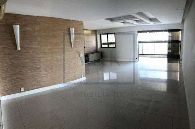 Imagem Apartamento com 4 Quartos à Venda, 161 m² em Barra Da Tijuca - Rio De Janeiro