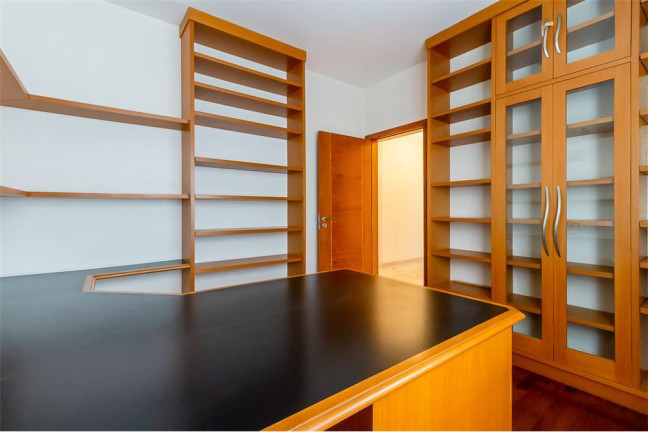 Imagem Imóvel com 3 Quartos à Venda, em Higienópolis - São Paulo Imagem Imóvel com 3 Quartos à Venda, em Higienópolis - São Paulo