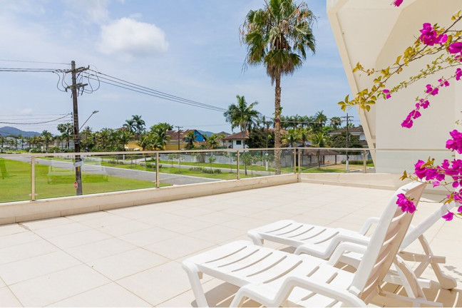 Imagem Casa com 6 Quartos à Venda,  em Jardim Acapulco - Guarujá