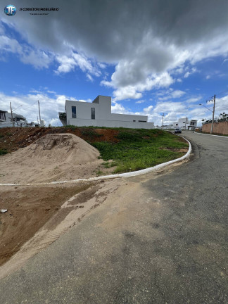 Terreno à Venda, 500 m² em Condomínio Lagoa Silvana - Caratinga