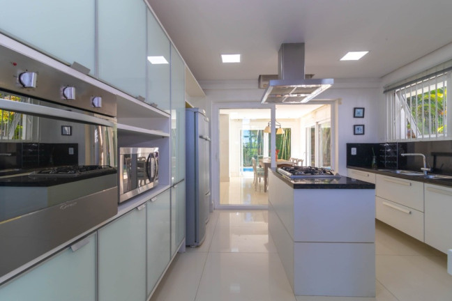 Imagem Casa com 3 Quartos à Venda, 389 m² em Boa Vista - Porto Alegre
