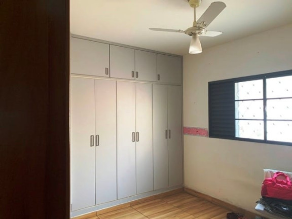 Imagem Casa com 3 Quartos à Venda, 208 m² em Santana - Pindamonhangaba