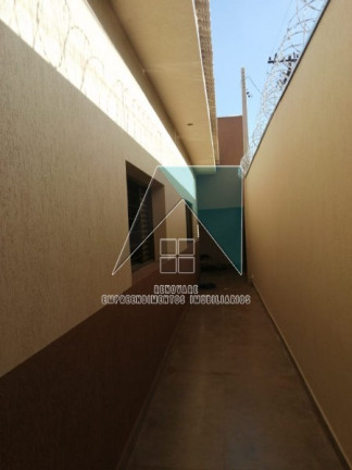 Casa com 3 Quartos à Venda,  em Vila Tibério - Ribeirão Preto