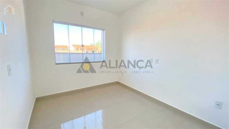 Imagem Casa com 2 Quartos à Venda, 98 m² em Gravatá - Navegantes