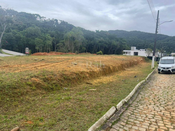 Imagem Terreno à Venda, 757 m² em Ariribá - Balneário Camboriú Imagem Terreno à Venda, 757 m² em Ariribá - Balneário Camboriú
