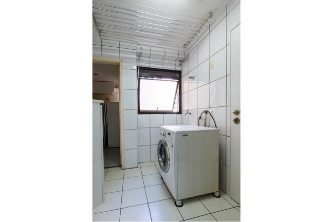 Imagem Imóvel com 3 Quartos à Venda, 120 m² em Moema - São Paulo