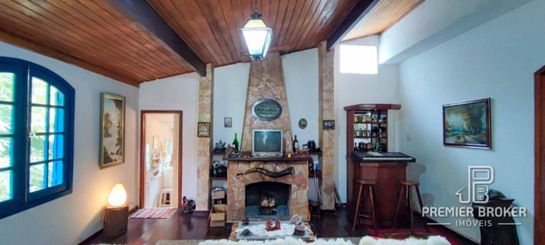 Imagem Casa com 3 Quartos à Venda, 150 m² em Cascatinha - Nova Friburgo