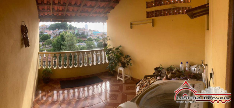 Imagem Casa com 2 Quartos à Venda, 180 m² em Parque Santo Antônio - Jacareí Imagem Casa com 2 Quartos à Venda, 180 m² em Parque Santo Antônio - Jacareí