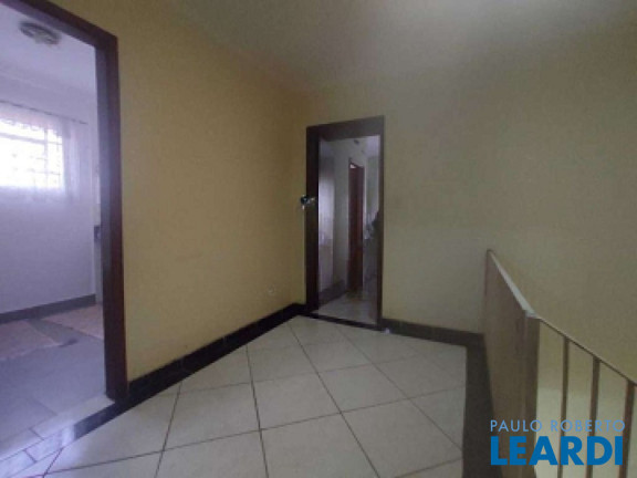 Imagem Sobrado com 3 Quartos à Venda, 237 m² em Jardim - Santo André