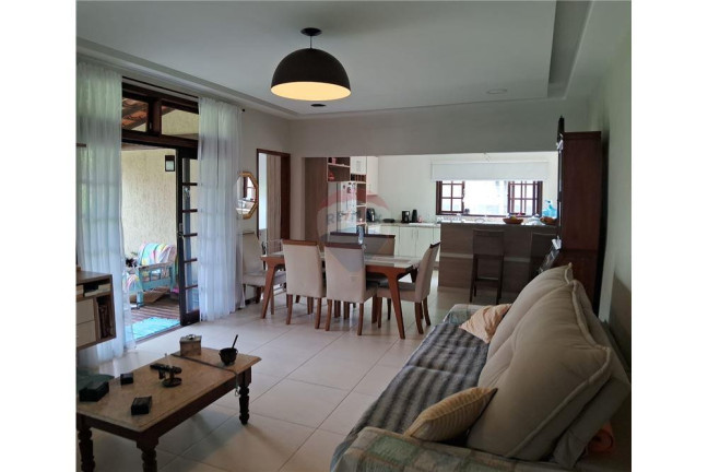 Imagem Imóvel com 3 Quartos à Venda, 283 m² em Centro - Maricá