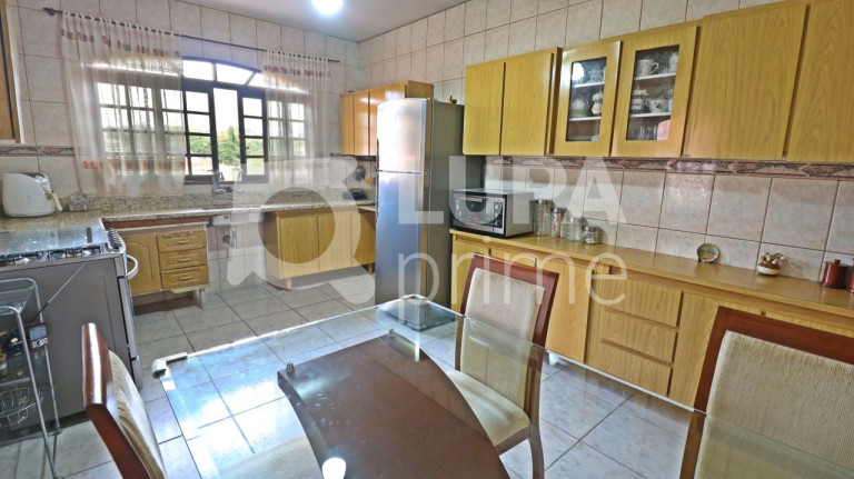 Imagem Casa com 3 Quartos à Venda, 440 m² em Tremembé - São Paulo Imagem Casa com 3 Quartos à Venda, 440 m² em Tremembé - São Paulo