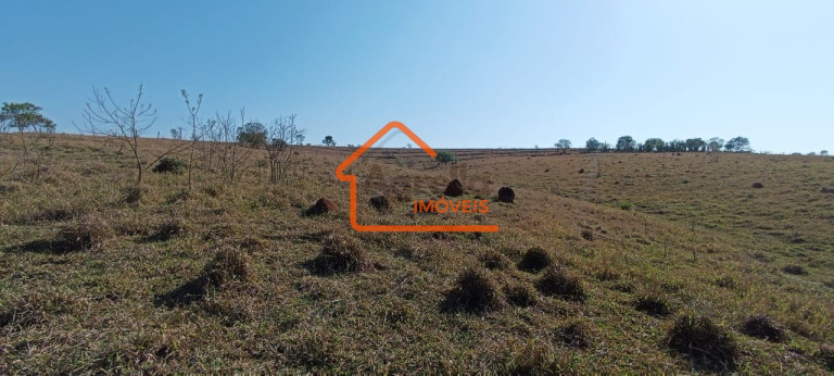 Imagem Imóvel com 3 Quartos à Venda, 300 m² em Alfenas - Alfenas Imagem Imóvel com 3 Quartos à Venda, 300 m² em Alfenas - Alfenas