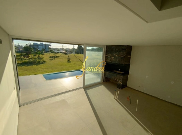 Imagem Casa de Condomínio com 4 Quartos à Venda, 247 m² em Centro - Xangri-la