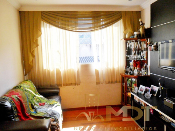 Apartamento com 3 Quartos à Venda, 67 m² em Heliópolis - Belo Horizonte
