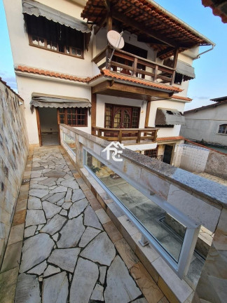Imagem Casa com 6 Quartos à Venda, 360 m² em Maravista - Niterói Imagem Casa com 6 Quartos à Venda, 360 m² em Maravista - Niterói