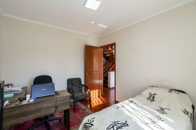 Imagem Imóvel com 3 Quartos à Venda, em Chácara Das Pedras - Porto Alegre Imagem Imóvel com 3 Quartos à Venda, em Chácara Das Pedras - Porto Alegre
