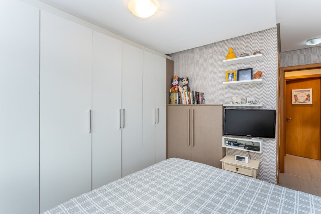 Imagem Apartamento com 2 Quartos à Venda, 67 m² em Passo Da Areia - Porto Alegre