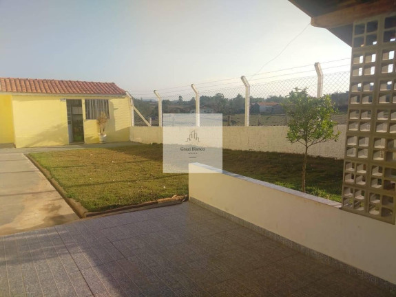 Imagem Chácara com 2 Quartos à Venda, 300 m² Imagem Chácara com 2 Quartos à Venda, 300 m²