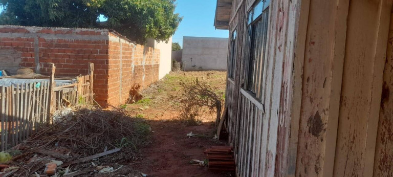 Chácara com 3 Quartos à Venda, 2.740 m² em Sabáudia