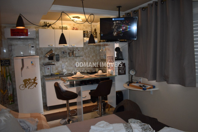Imagem Imóvel com 1 Quarto para Alugar, 20 m² em Região Da Vila Nova Suíça - Campos Do Jordão Imagem Imóvel com 1 Quarto para Alugar, 20 m² em Região Da Vila Nova Suíça - Campos Do Jordão