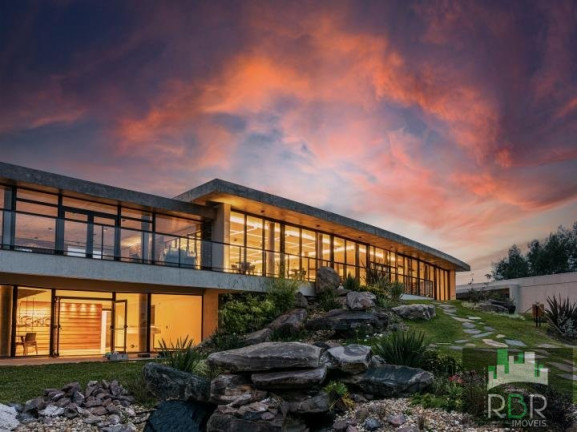 Imagem Casa com 4 Quartos à Venda, 213 m² em Caxias Do Sul