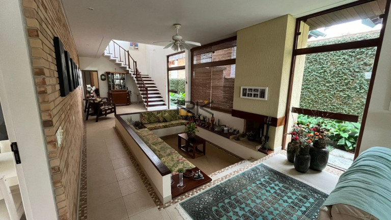 Imagem Casa de Condomínio com 4 Quartos à Venda, 500 m² em Lázaro - Ubatuba Imagem Casa de Condomínio com 4 Quartos à Venda, 500 m² em Lázaro - Ubatuba
