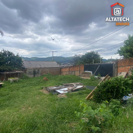 Imagem Casa com 3 Quartos à Venda, 250 m² em Bairro São José - Poços De Caldas Imagem Casa com 3 Quartos à Venda, 250 m² em Bairro São José - Poços De Caldas