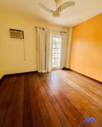 Imagem Casa com 3 Quartos à Venda, 240 m² em Ingá - Niterói