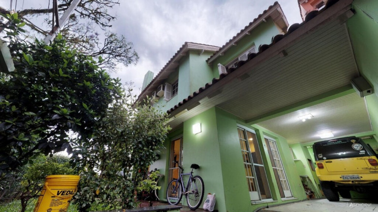 Imagem Imóvel com 3 Quartos à Venda, em Tristeza - Porto Alegre Imagem Imóvel com 3 Quartos à Venda, em Tristeza - Porto Alegre