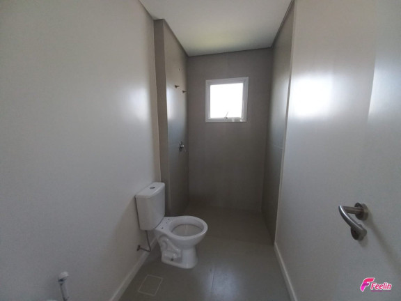 Imagem Casa de Condomínio com 3 Quartos à Venda, 96 m² em Morro Das Pedras - Florianópolis