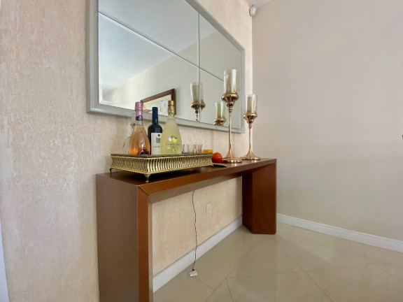 Imagem Casa com 4 Quartos à Venda, 236 m² em Capoeiras - Florianópolis Imagem Casa com 4 Quartos à Venda, 236 m² em Capoeiras - Florianópolis