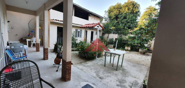 Imagem Casa com 6 Quartos à Venda, 327 m² em Itaipu - Niterói Imagem Casa com 6 Quartos à Venda, 327 m² em Itaipu - Niterói