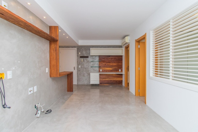 Imagem Apartamento com 1 Quarto à Venda, 56 m² em Três Figueiras - Porto Alegre