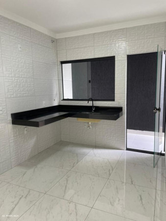 Imagem Casa com 3 Quartos à Venda, 112 m² em Moinho Dos Ventos - Goiânia Imagem Casa com 3 Quartos à Venda, 112 m² em Moinho Dos Ventos - Goiânia