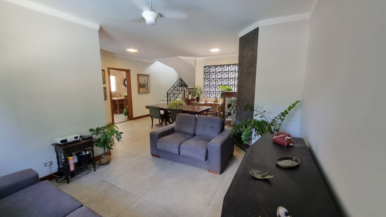 Imagem Casa com 3 Quartos à Venda, 260 m² em Vila Petrópolis - Atibaia Imagem Casa com 3 Quartos à Venda, 260 m² em Vila Petrópolis - Atibaia