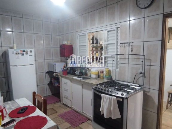 Imagem Casa com 2 Quartos à Venda, 220 m² em Cidade Ozanan - Uberaba Imagem Casa com 2 Quartos à Venda, 220 m² em Cidade Ozanan - Uberaba